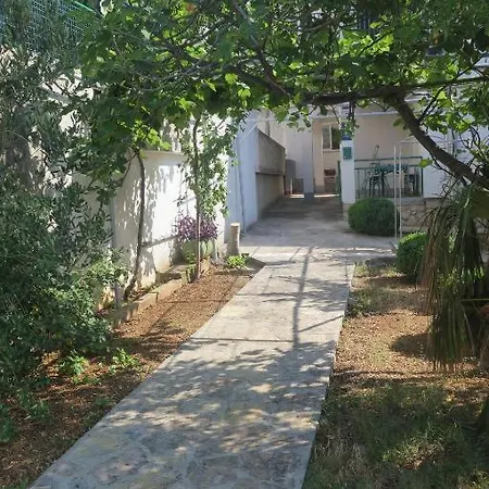 Apartment Lilium Starigrad Paklenica