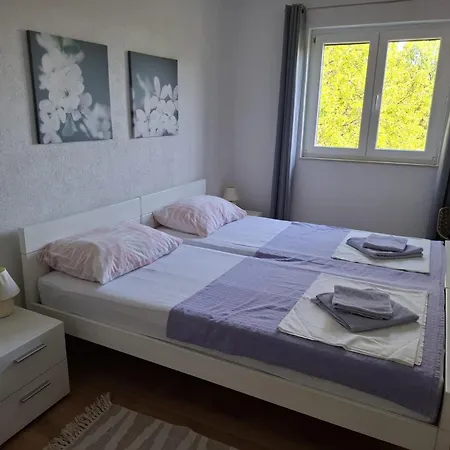 Apartment Lilium *